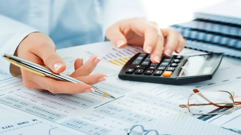 How to Use Chartered Accountant Services?